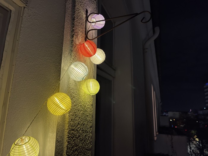 Eine mit dem iPhone 12 Pro Max gemachte Nachtaufnahme (Bild: Tobias Költzsch/Golem.de)